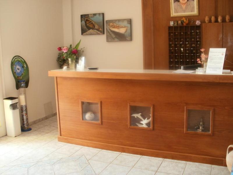Ormos Atalia Aparthotel Bali  ภายนอก รูปภาพ